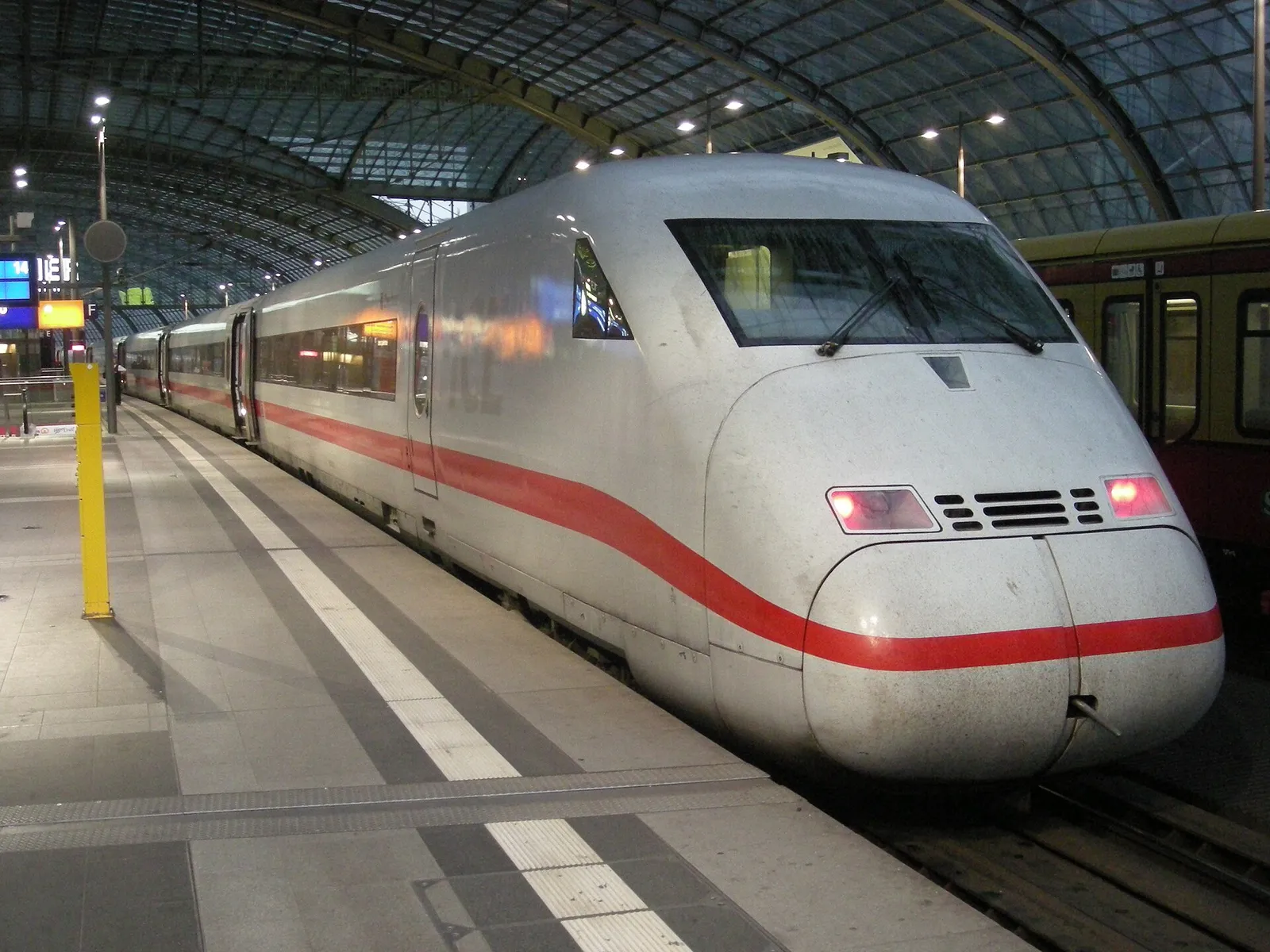Bahnsteige im Berliner Hauptbahnhof (Symbolbild)