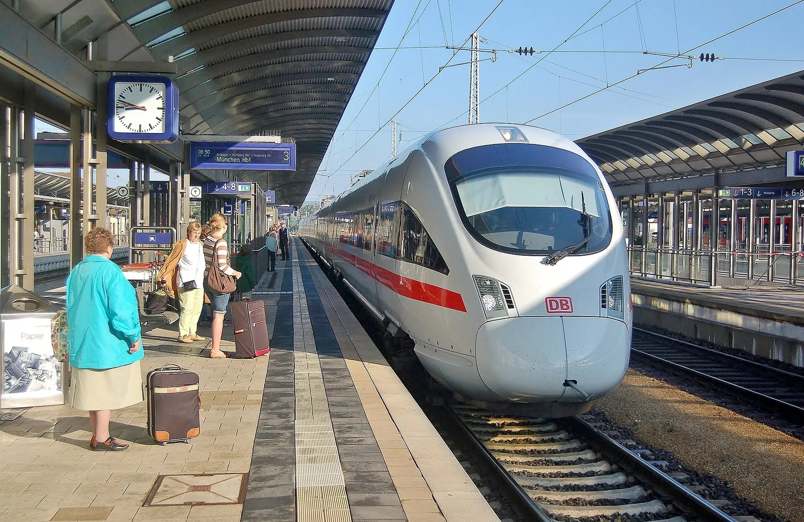 Ein ICE der Deutschen Bahn (Symbolbild)
