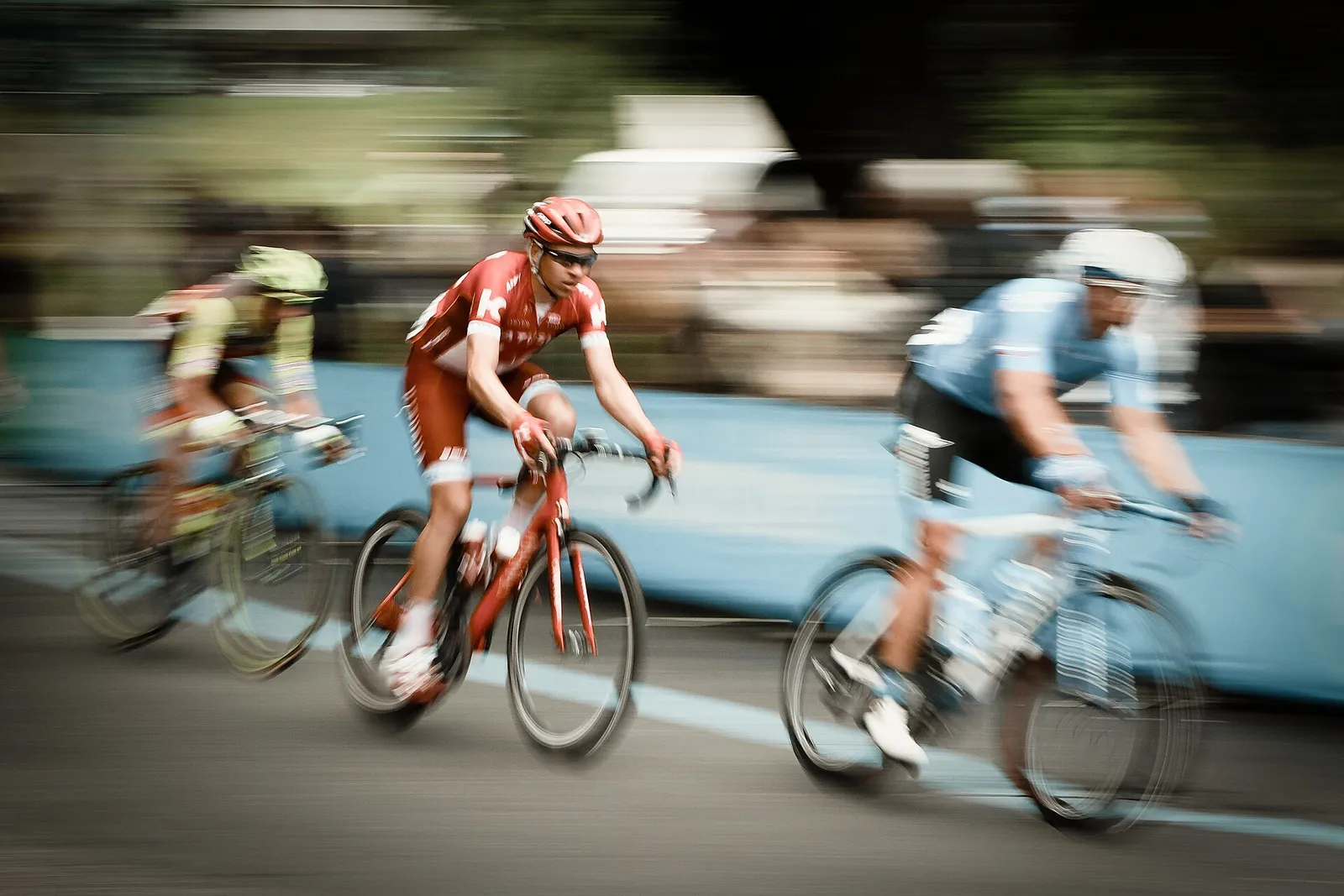 Radfahrer im Stadtverkehr (Symbolbild)