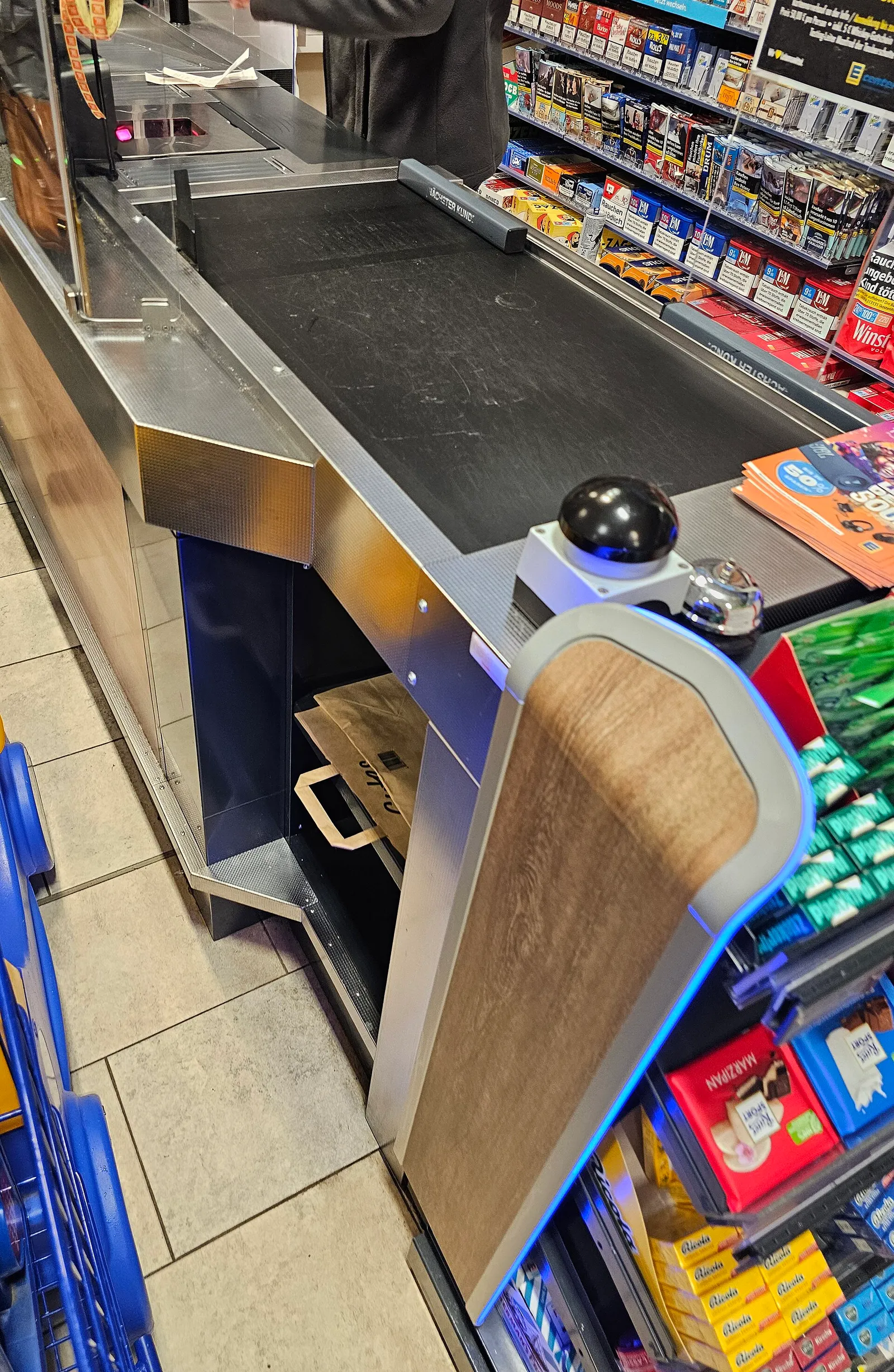 Kasse in einem deutschen Supermarkt (Symbolbild)