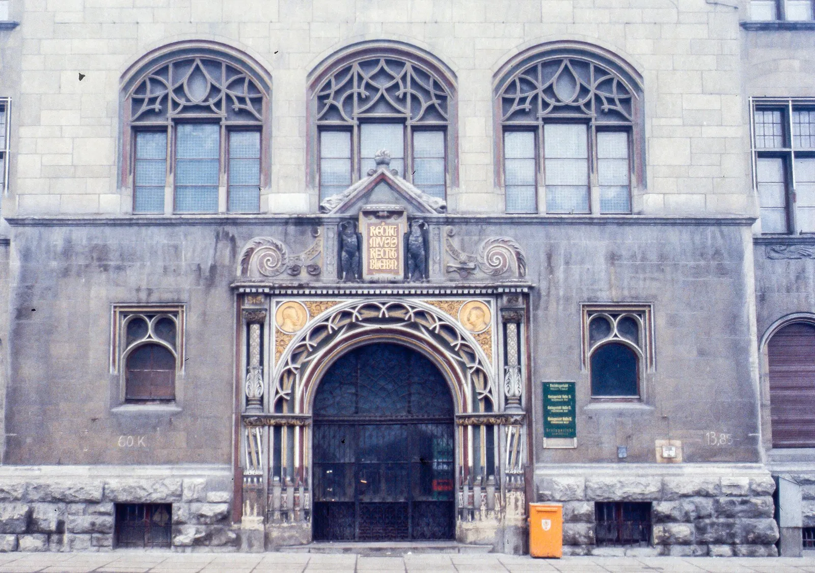 Ein Gerichtsgebäude in Halle (Saale)