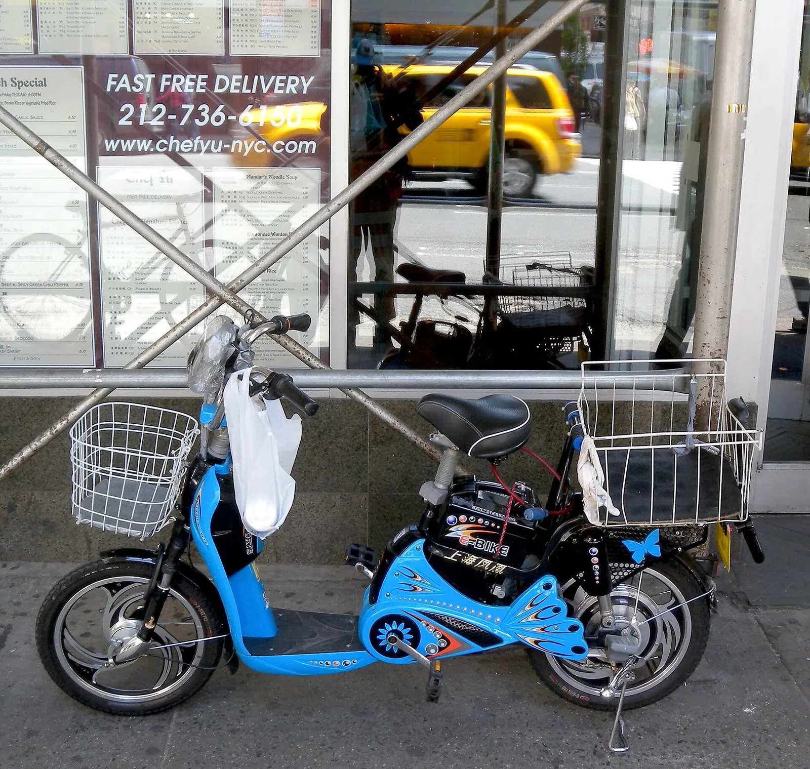 Ein E-Bike im Straßenverkehr (Symbolbild)
