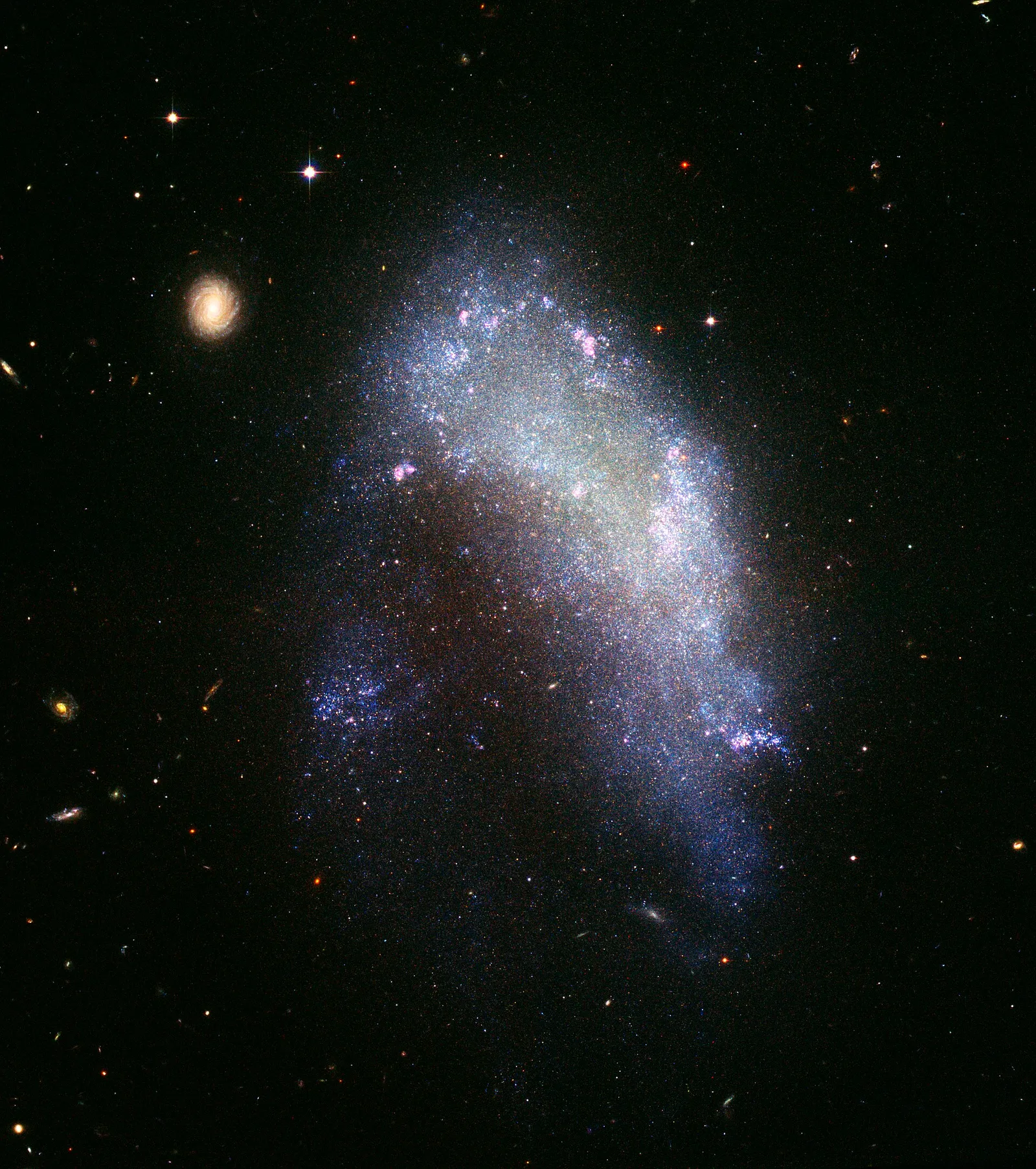 Eine Galaxie, aufgenommen vom Hubble-Weltraumteleskop (Symbolbild)