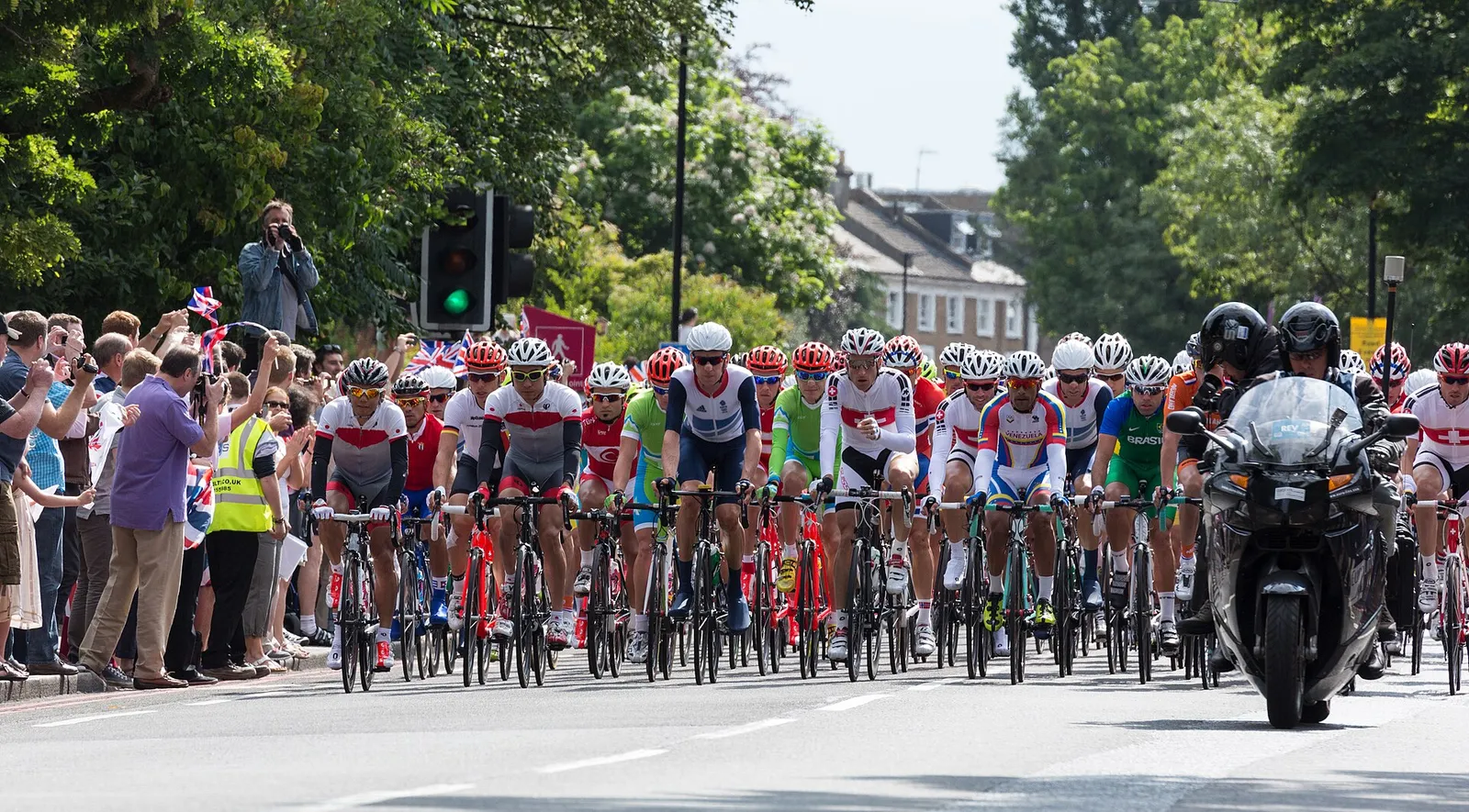 Ein Feld von Straßenradfahrern (Symbolbild)