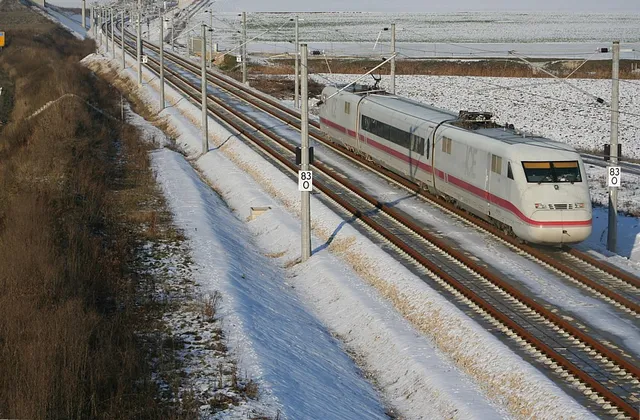 Ein ICE der Deutschen Bahn (Symbolbild)