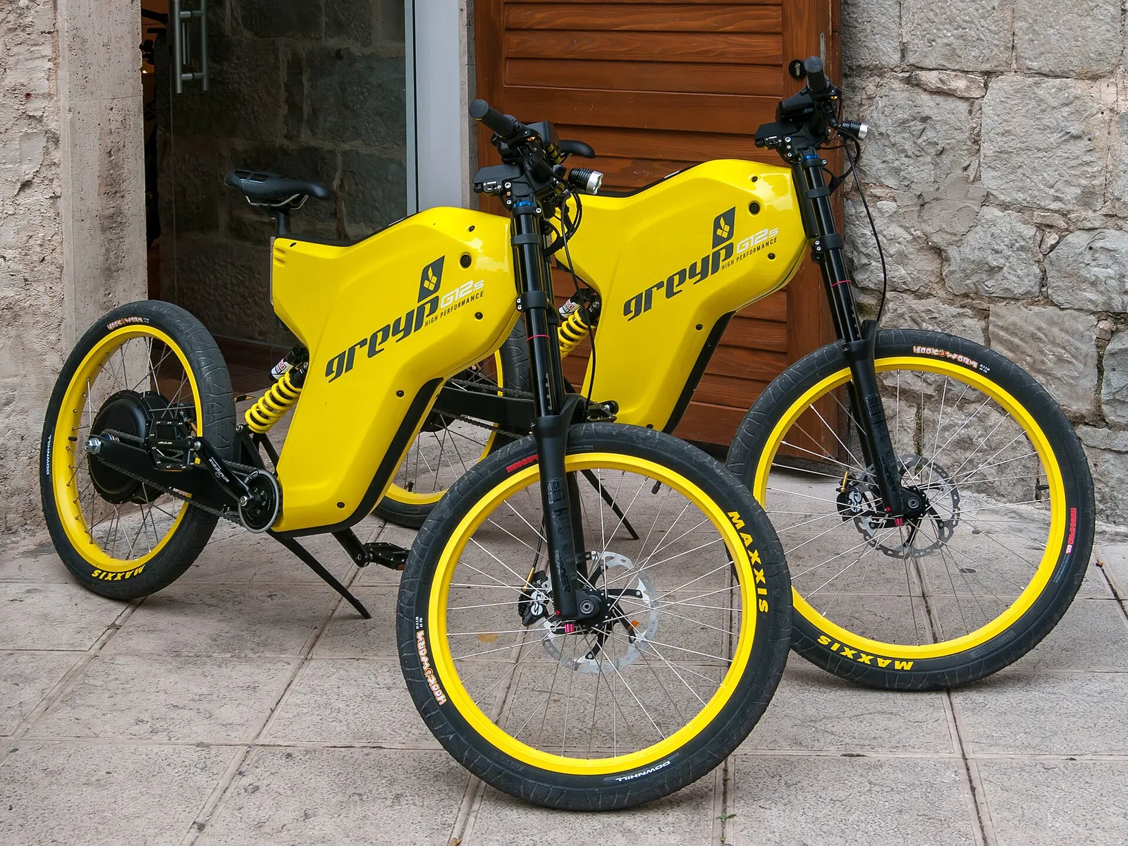 E-Bikes auf einer Ausstellung (Symbolbild)
