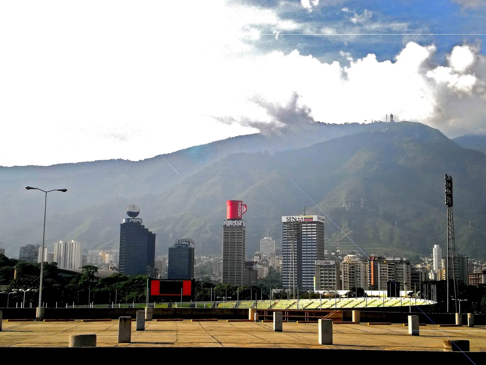 Die Skyline von Caracas, der Hauptstadt Venezuelas (Archivbild)