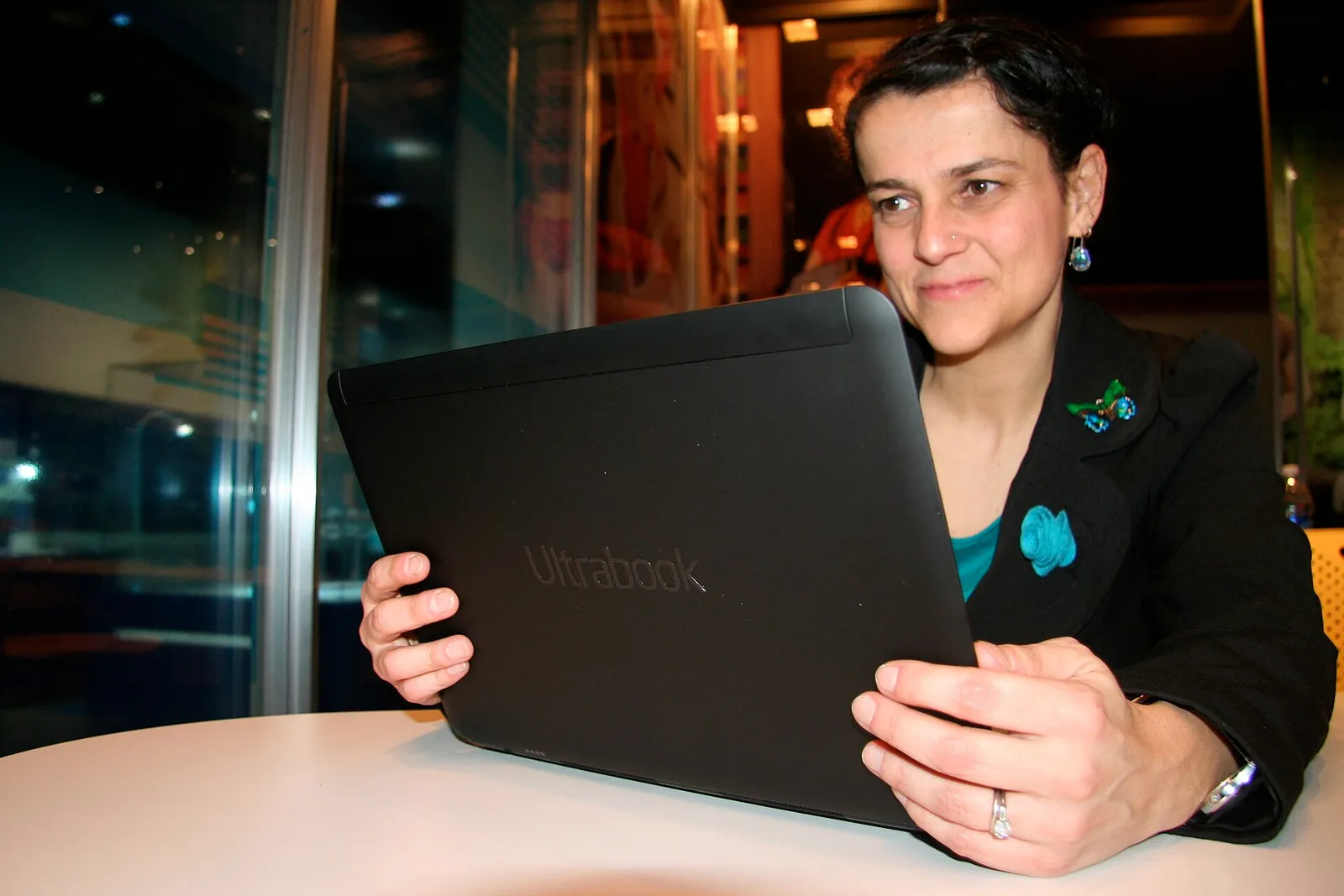 Ein Laptop mit Bildschirm (Symbolbild)