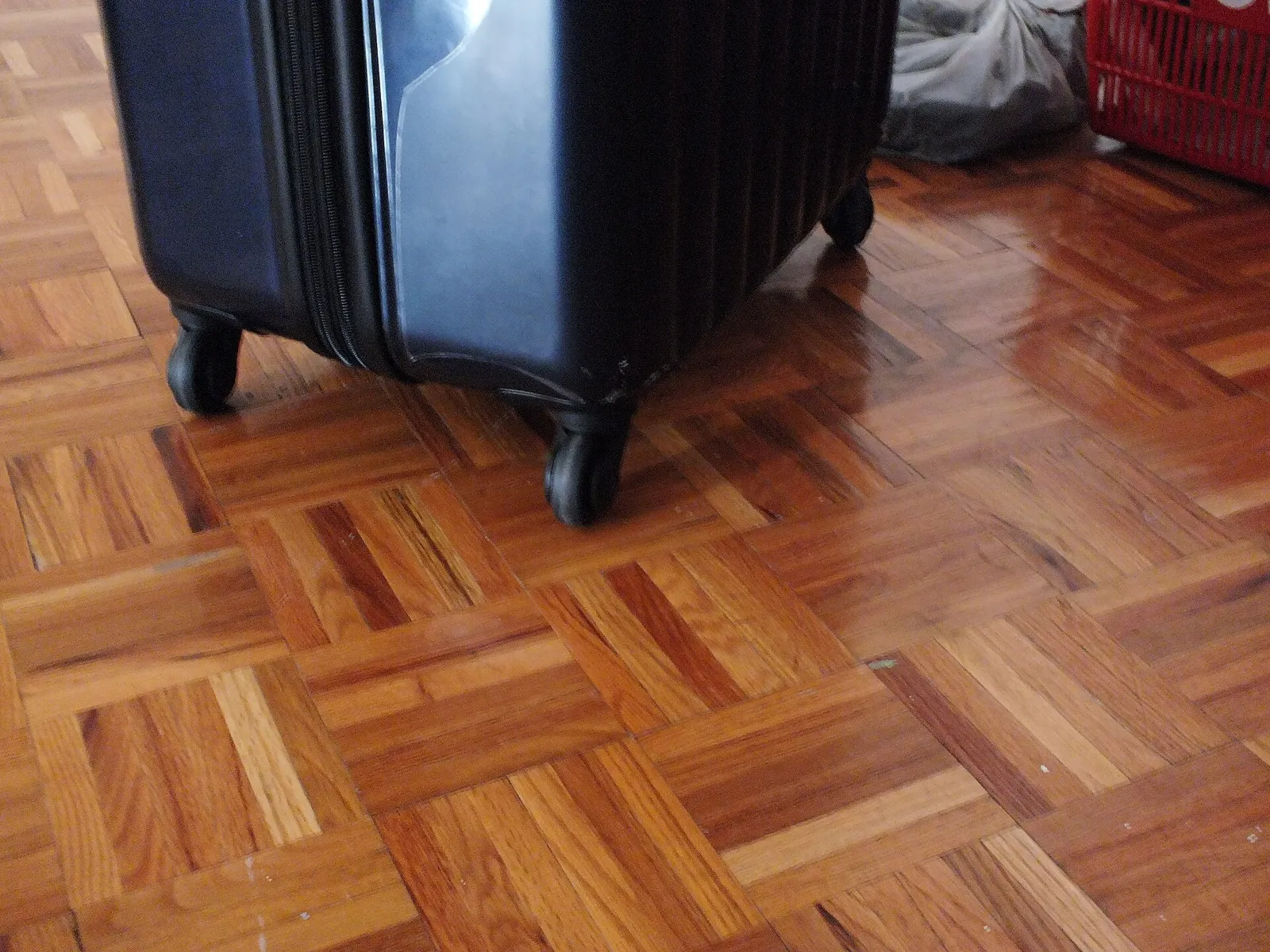 Ein Rollkoffer (Symbolbild)