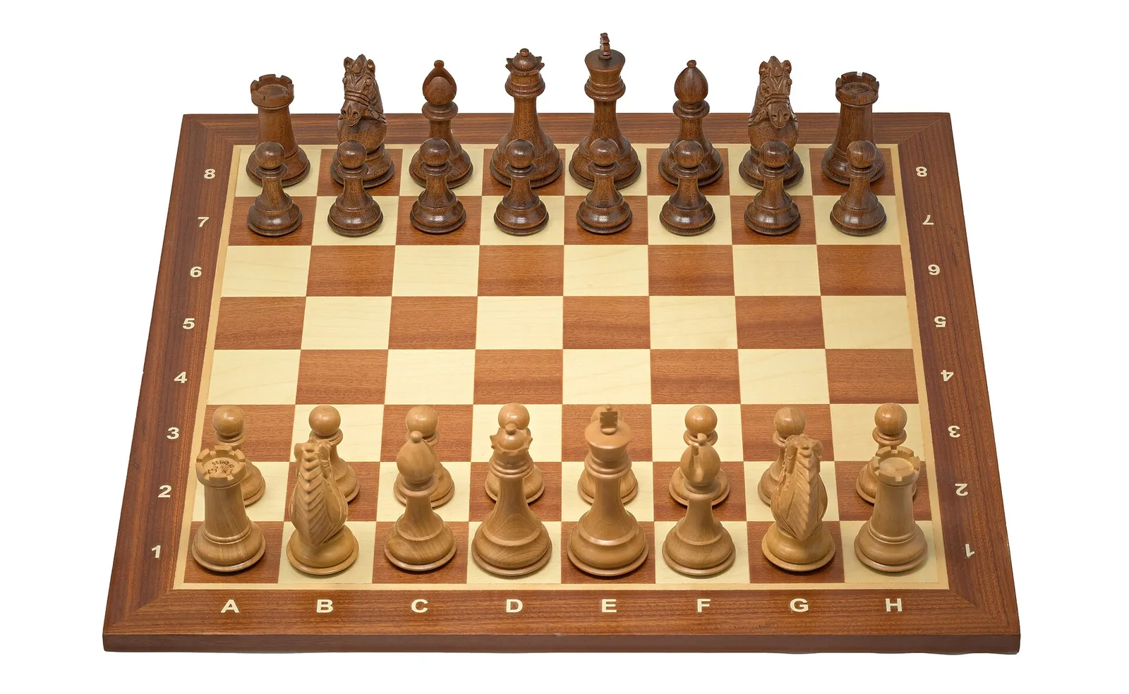 Schachfiguren auf einem Brett (Symbolbild)
