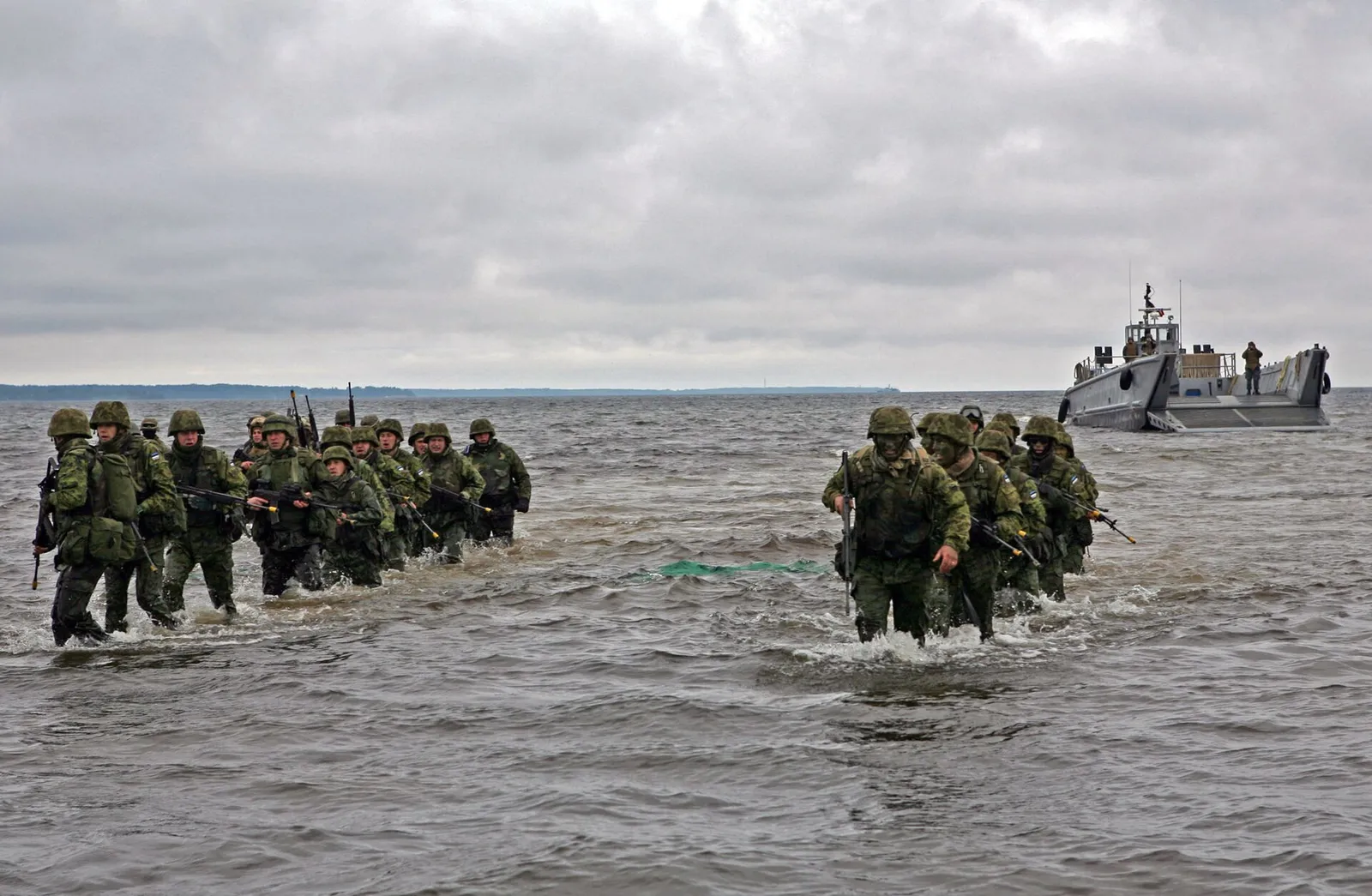 Soldaten bei einer Übung im Baltikum (Archivbild)