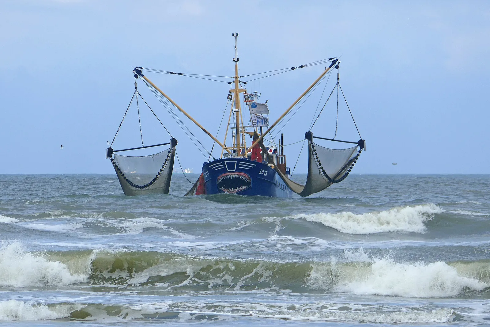 Ein Fischkutter auf See (Symbolbild)
