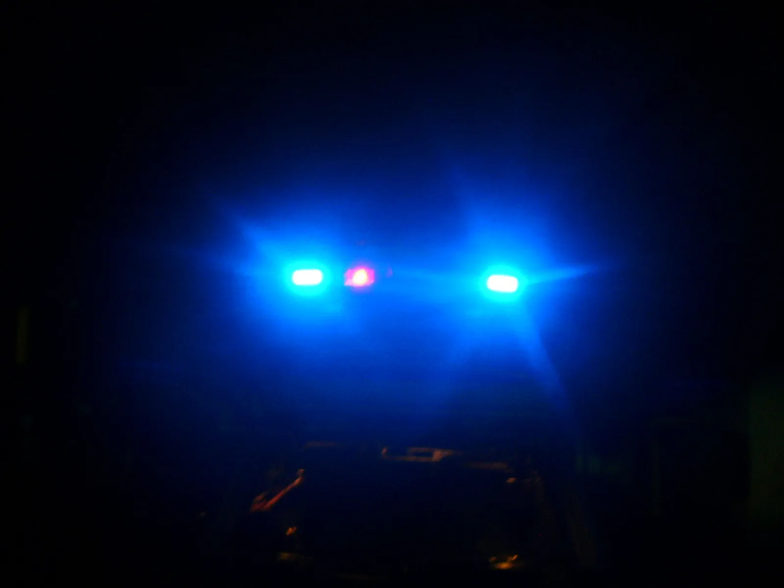 Blaulicht eines Einsatzfahrzeugs (Symbolbild)