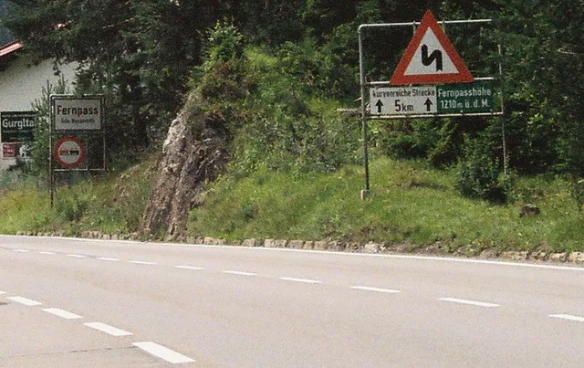 Wegweiser am Fernpass in Tirol (Symbolbild)