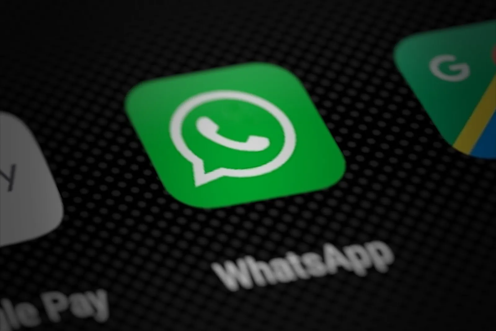 Messenger-App auf einem Smartphone (Symbolbild)